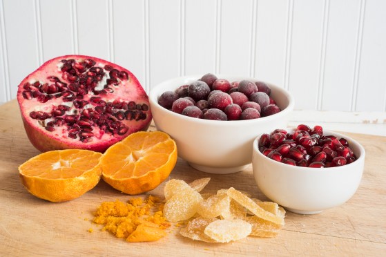 Pom Ginger Cran Cake 01 sml