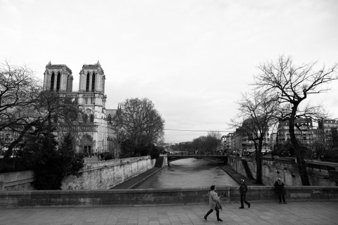 Parisbw-03